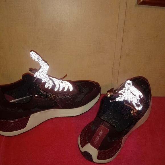 Shoes - Picture 3 of 3